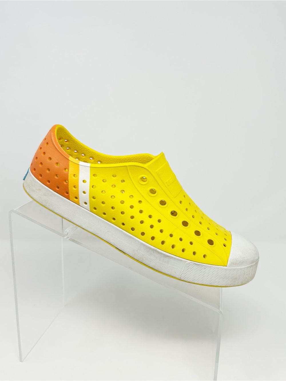 Native Shoes Jefferson Unisex Slip-On Water Shoes Yellow Orange Size 7
